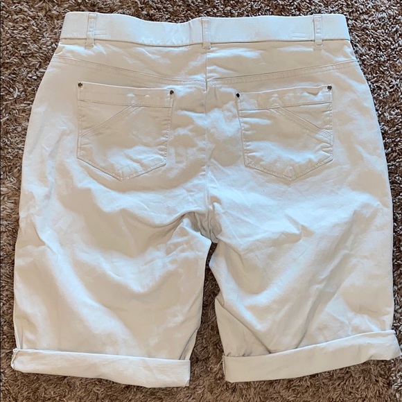 Briggs petite Bermuda shorts - Picture 8 of 11